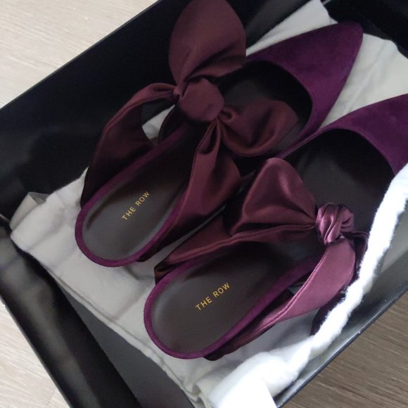 THE ROW Coco bow-embellished suede mules - Picture 9 of 12